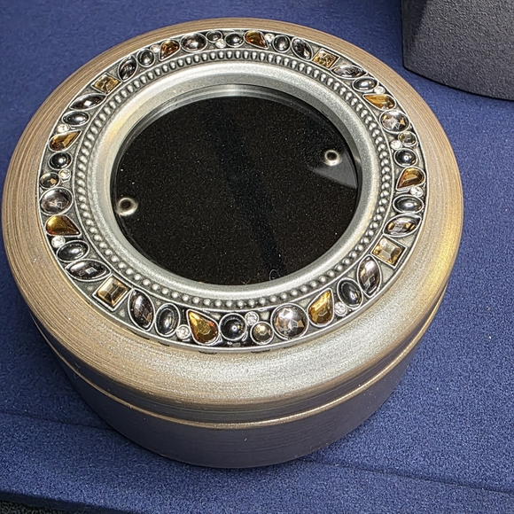 Vintage Sankyo Music Trinket Box Plays “What a Wonderful World” - Picture 3 of 8